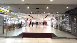 Lucky Plaza (D9), Shop House #628803571